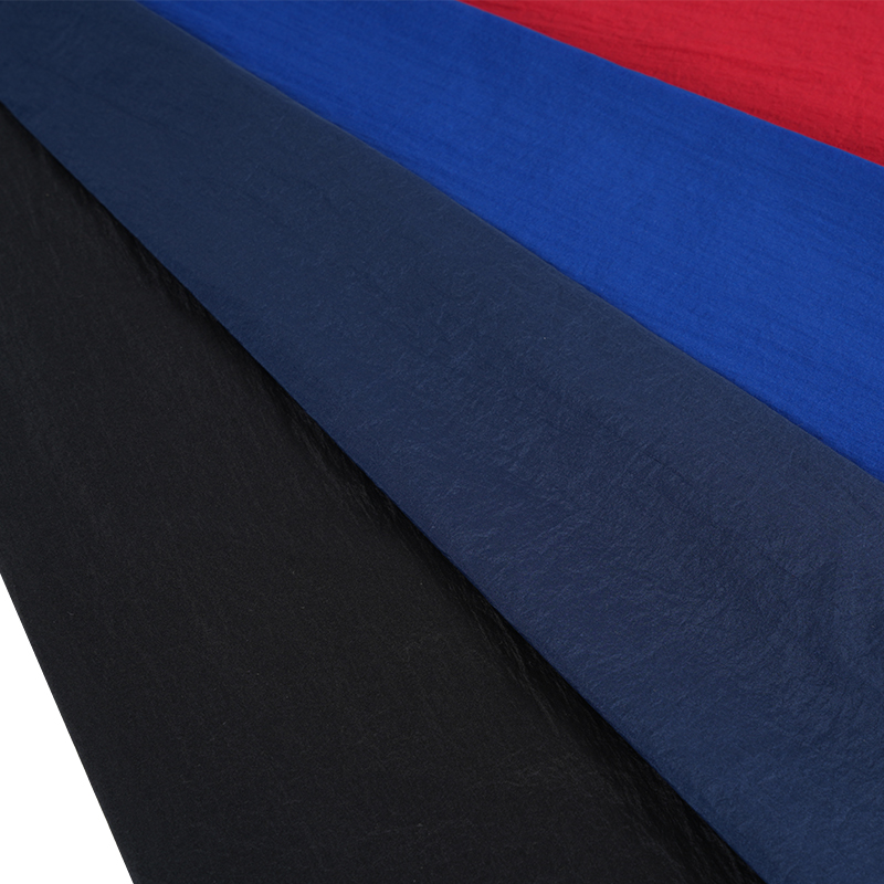 400T সেমি-ম্যাট কম স্থিতিস্থাপকতা নাইলন স্পিনিং ডাইং ফ্যাব্রিক